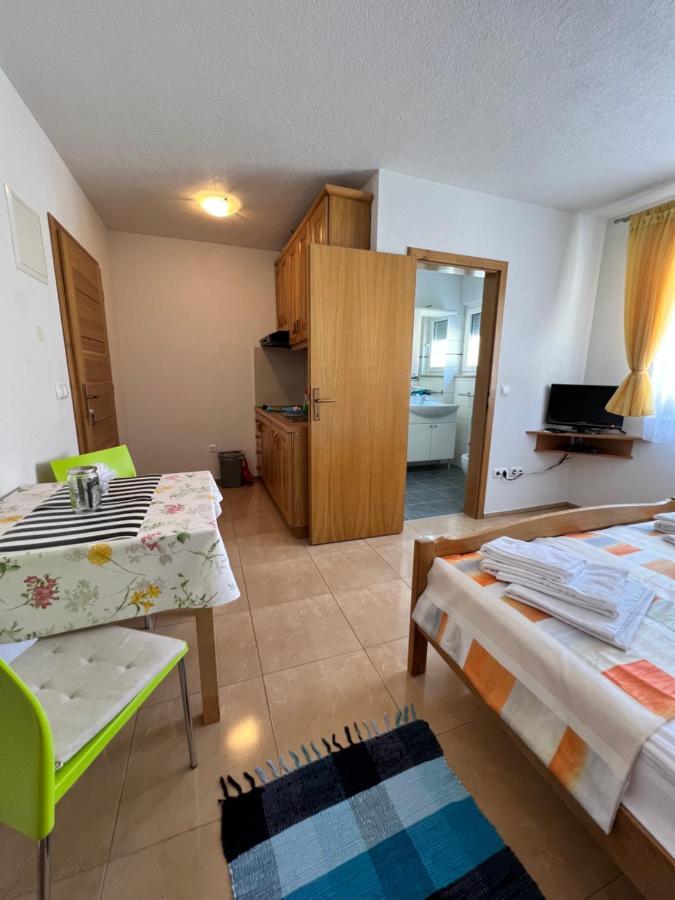 Beslic Apartments Veliko Brdo  Luaran gambar